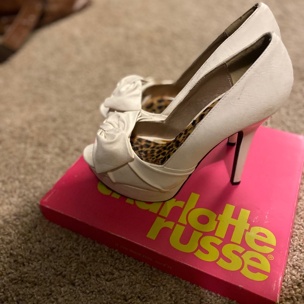 Peep toe White Bow Heel